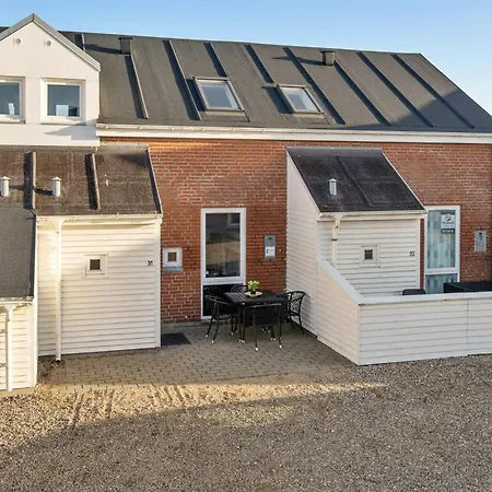 Appartement Enita - 2-3km From The Sea By Interhome