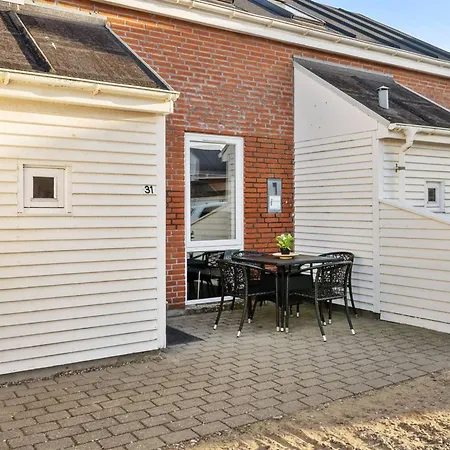 Enita - 2-3km From The Sea By Interhome Appartement