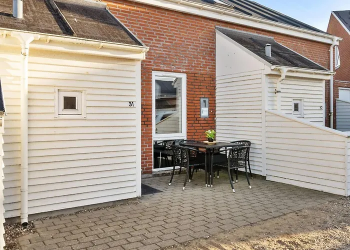 Enita - 2-3km From The Sea By Interhome Appartement